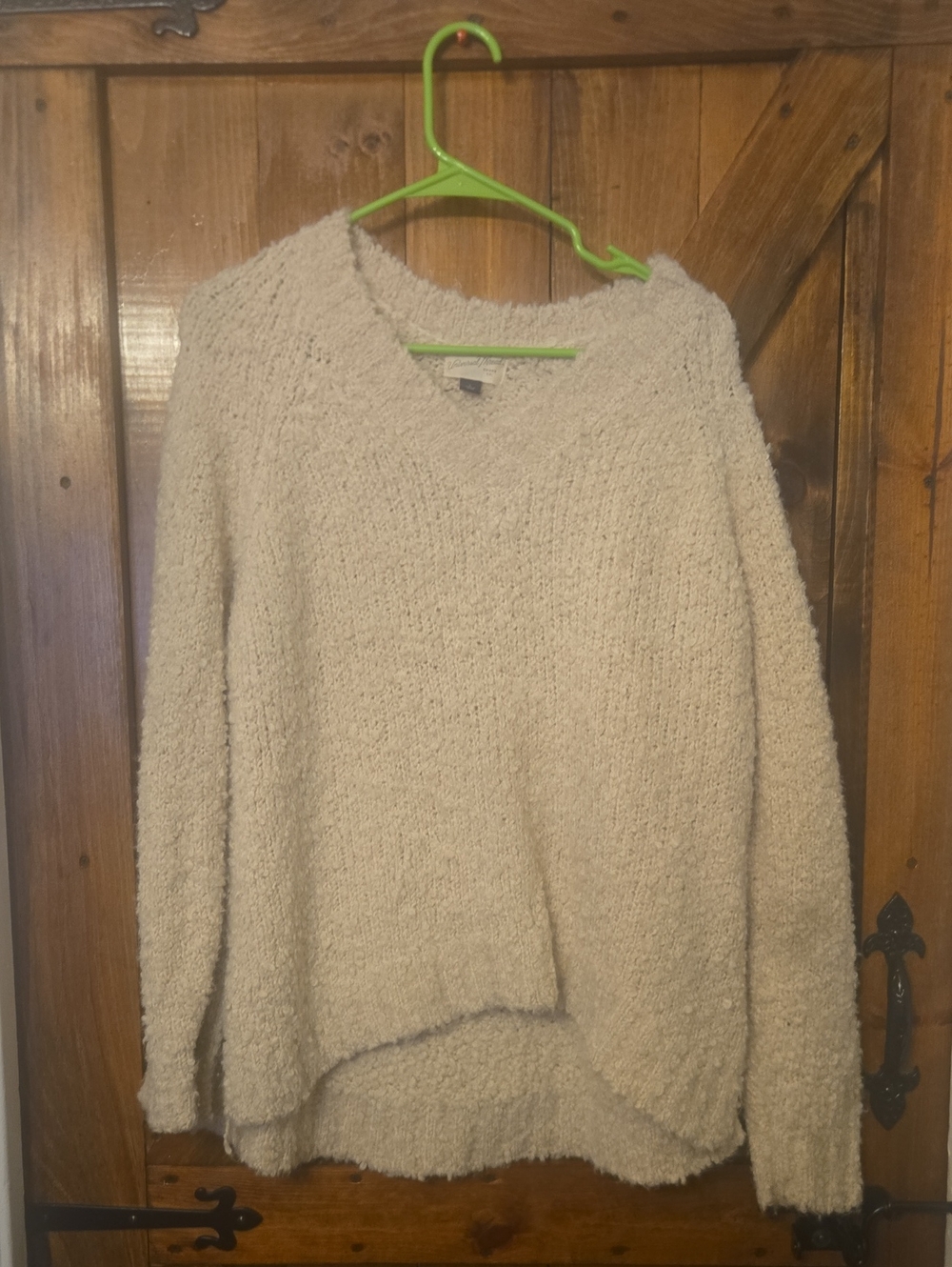 Universal Thread Cream V-Neck Textured Knit Sweater